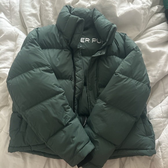 Jackets & Blazers - Aritzia super puff Jacket